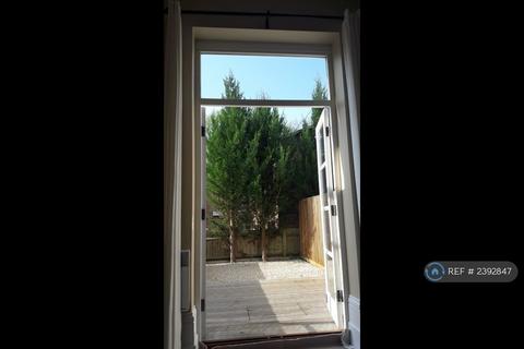 undefined, St Andrews House, Reading, RG30