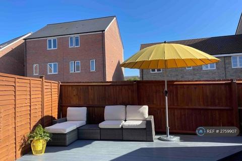 2 bedroom semi-detached house to rent, Daffodil Way, Emersons Green, Bristol, BS16