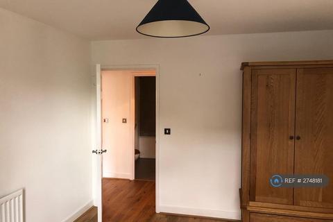 1 bedroom flat to rent, Aragon Court, London, SE11