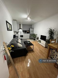 3 bedroom flat to rent, Woodleigh Court, London, N22