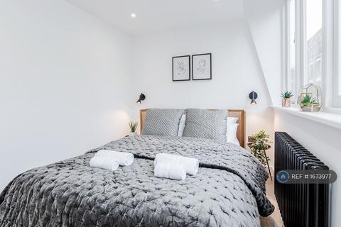 undefined, Rushey Green, London, SE6