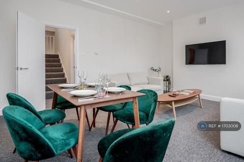 undefined, Rushey Green, London, SE6