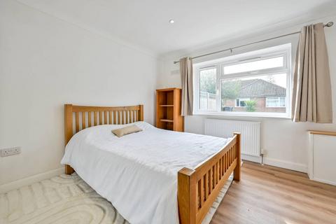 undefined, Kingfield Gardens, Old Woking, Woking, GU22