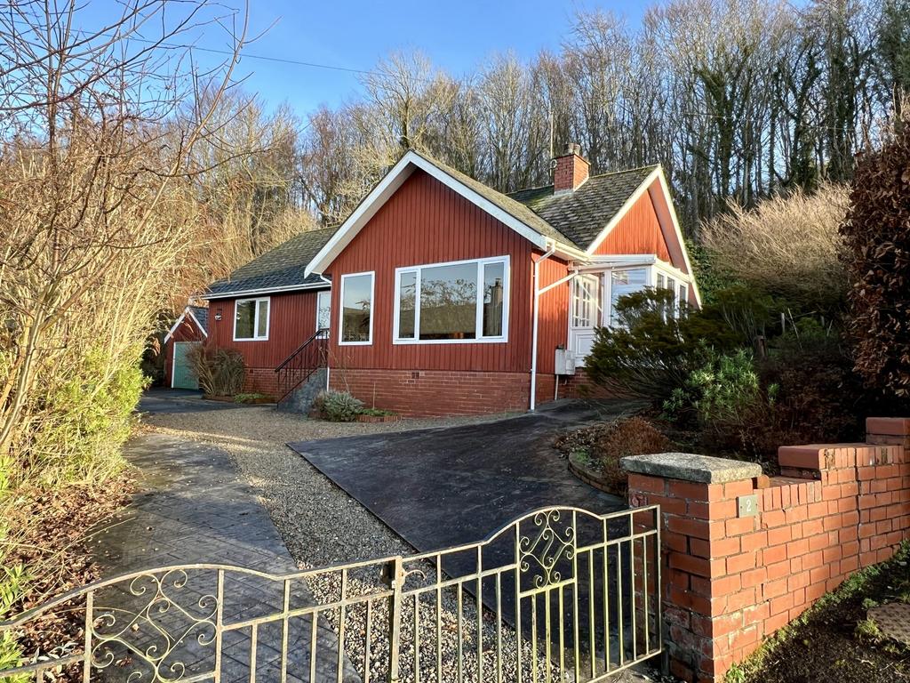 2 Woodlands Avenue, Kirkcudbright - Williamson and