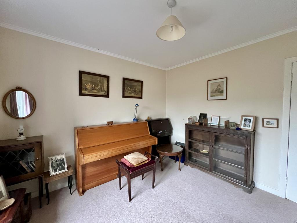 2 Woodlands Avenue, Kirkcudbright - Williamson and
