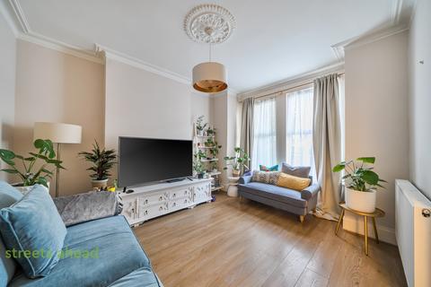 2 bedroom apartment for sale, Mersham Road, Thornton Heath, CR7