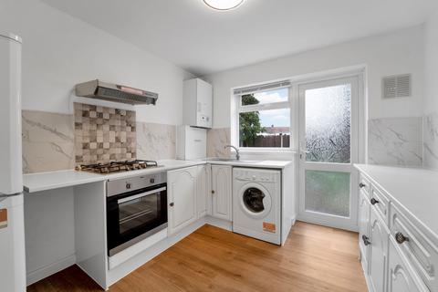 2 bedroom maisonette to rent, Gilpin Way, Hayes UB3