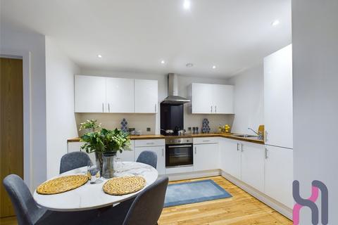 2 bedroom flat to rent, Manchester Waters, 5 Pomona Strand, Old Trafford, M16