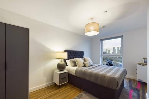 2 bedroom flat to rent, Manchester Waters, 5 Pomona Strand, Old Trafford, M16