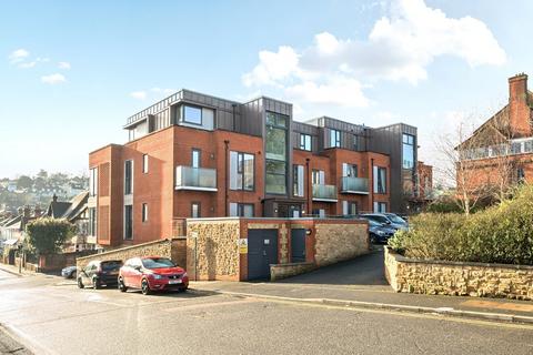 2 bedroom apartment for sale, Queens Place, Guildford GU2