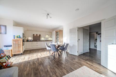 2 bedroom apartment for sale, Queens Place, Guildford GU2