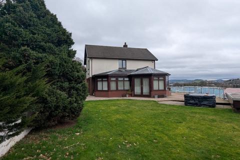 undefined, Cwm Ystrad Park, Carmarthen SA31