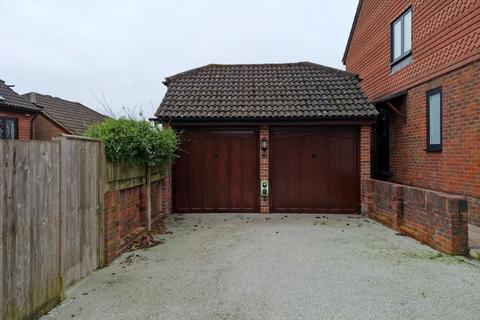 undefined, Oliver Close, Crowborough TN6