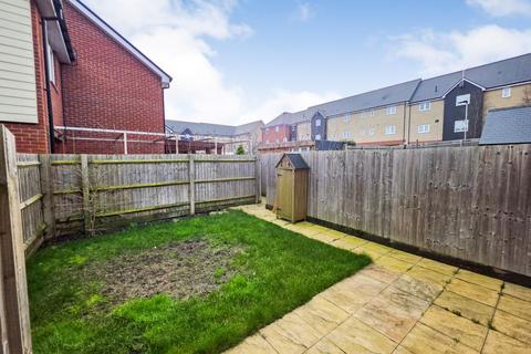 2 bedroom end of terrace house for sale, Searle Crescent, Chelmsford CM1
