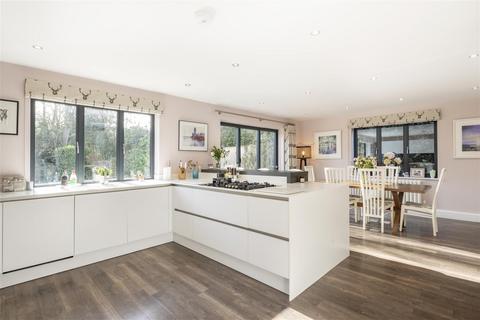 5 bedroom detached house for sale, Redbourn Lane, Harpenden