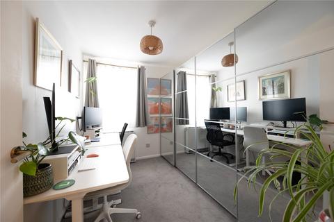 2 bedroom apartment for sale, Massingberd Way, SW17