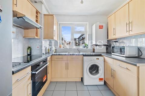 3 bedroom flat to rent, Hobbs Place Estate, London, N1