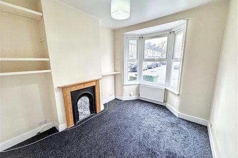 3 bedroom house to rent, Hollybush Street, Plaistow