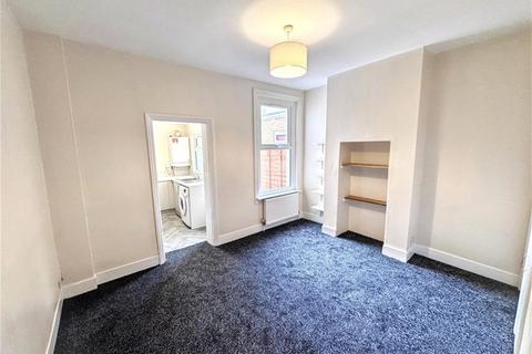3 bedroom house to rent, Hollybush Street, Plaistow