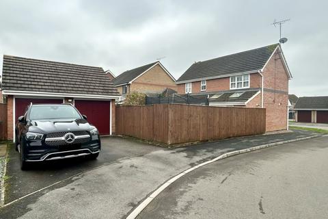 undefined, Furze Close - Peatmoor, Swindon, SN5