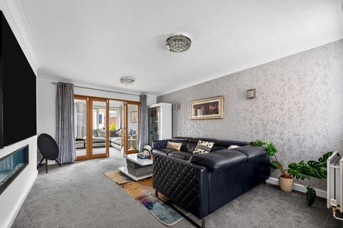 Detached house - Furze Close - Peatmoor, Swindon, SN5