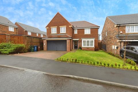 5 bedroom semi-detached house for sale, Oak Gardens, Newcastle upon Tyne, NE15