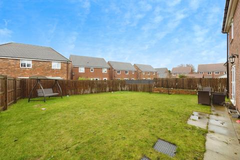 5 bedroom semi-detached house for sale, Oak Gardens, Newcastle upon Tyne, NE15