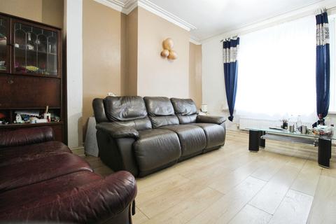 2 bedroom terraced house for sale, System Street, Cardiff