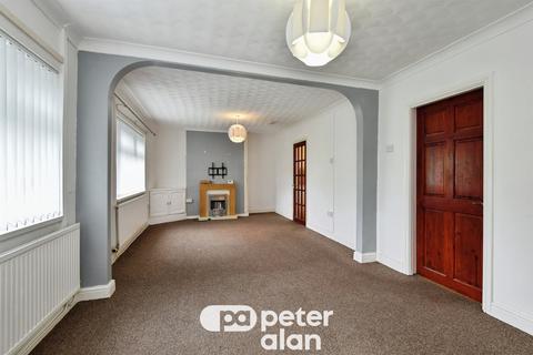 3 bedroom end of terrace house for sale, Heol Twyn Du, Merthyr Tydfil