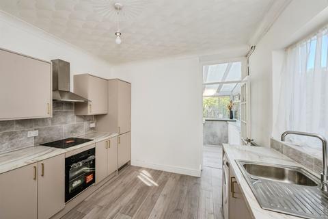 undefined, Tonclwyda, Clyne, NEATH