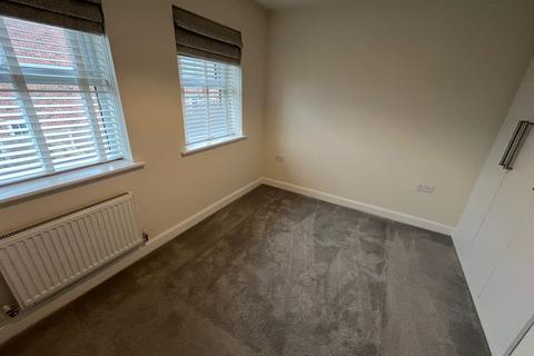 3 bedroom semi-detached house to rent, Ashcroft Drive, Chelford, Macclesfield