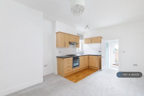 1 bedroom flat to rent, Pembroke Crescent, Hove, BN3