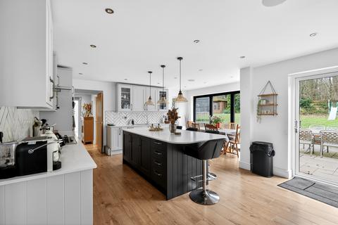 5 bedroom detached house for sale, Mayford Road, Chatham, ME5