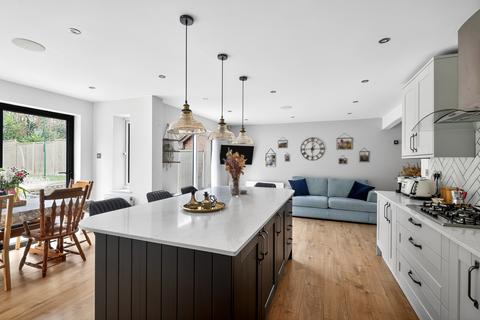 5 bedroom detached house for sale, Mayford Road, Chatham, ME5