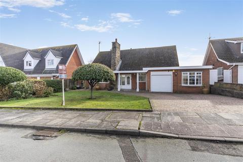 4 bedroom detached bungalow for sale, Chatsworth Close, Mansfield