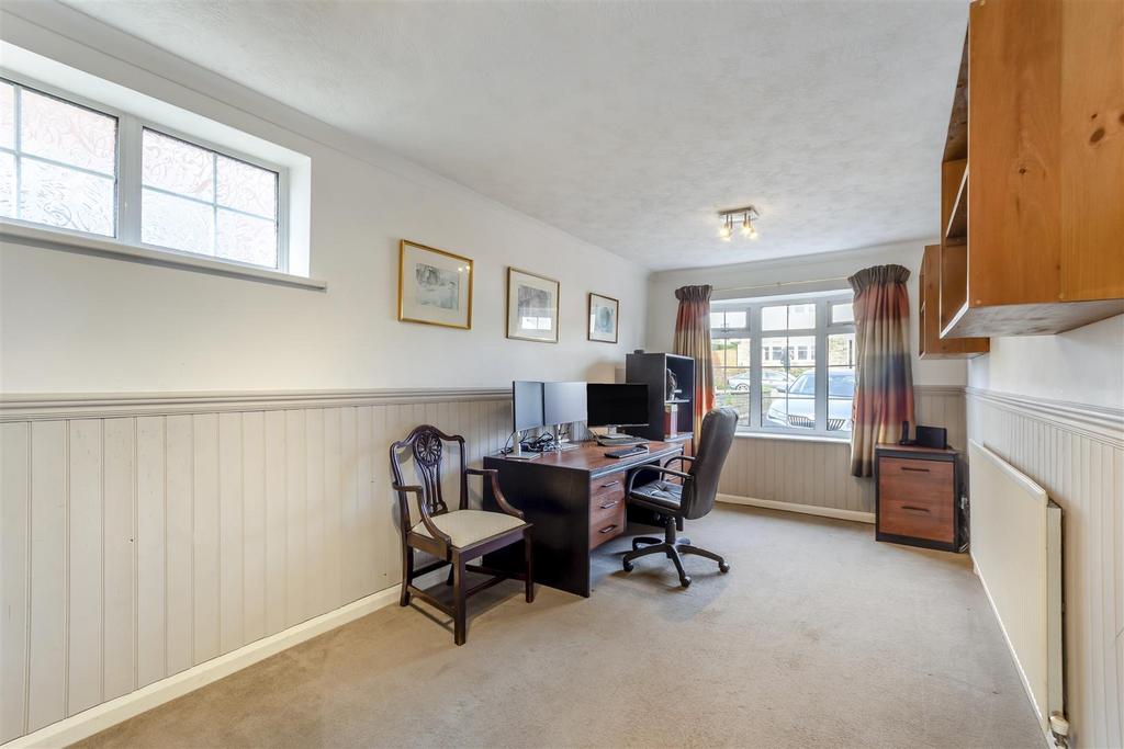 8678879-interior13.jpg