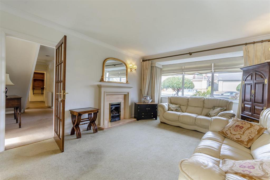 8678879-interior02.jpg