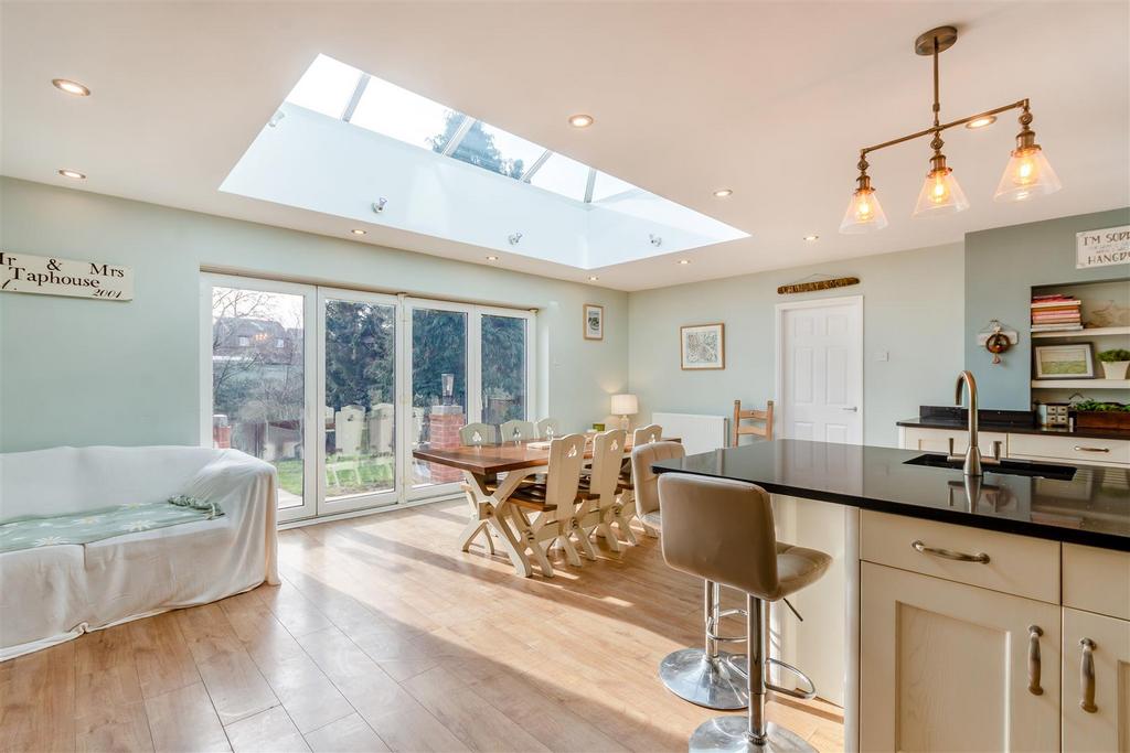 8678880-interior04.jpg