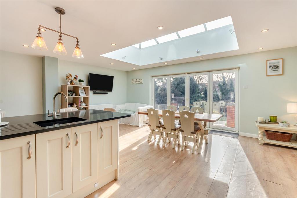 8678880-interior08.jpg