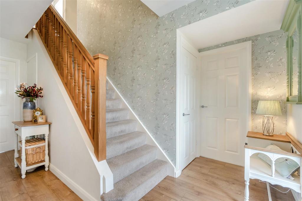 8678880-interior14.jpg