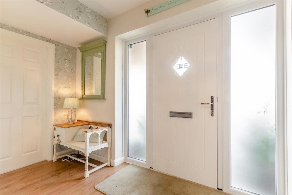 8678880-interior16.jpg