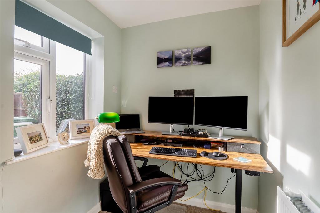 8678880-interior20.jpg