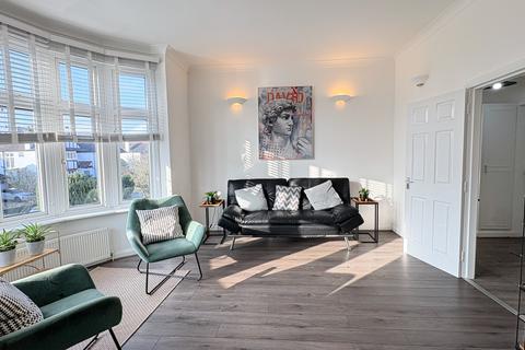 1 bedroom flat to rent, Chatsworth Road