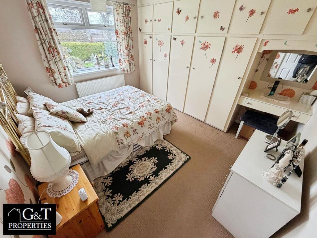 2nd Bedroom