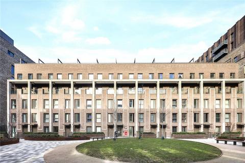 4 bedroom terraced house for sale, Ruffle House, 4-14 Shipbuilding Way, London, E13