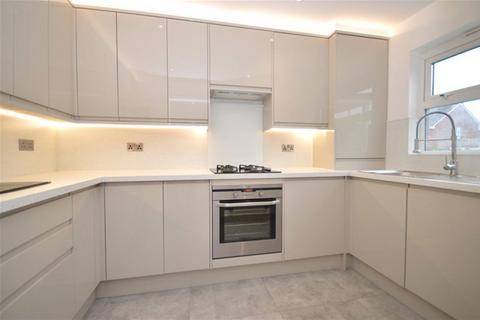 2 bedroom house to rent, Puddingstone Drive, St Albans