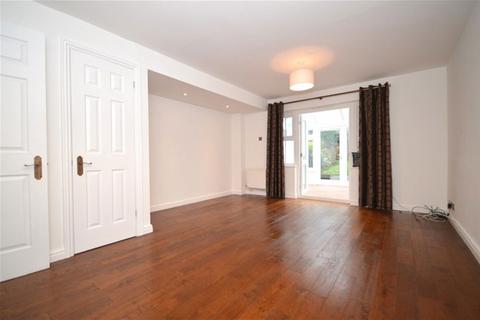 2 bedroom house to rent, Puddingstone Drive, St Albans