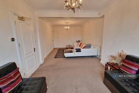 5 bedroom semi-detached house to rent, Highfield Avenue, London, NW9