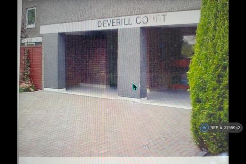 3 bedroom flat to rent, Deverill Court, London, SE20
