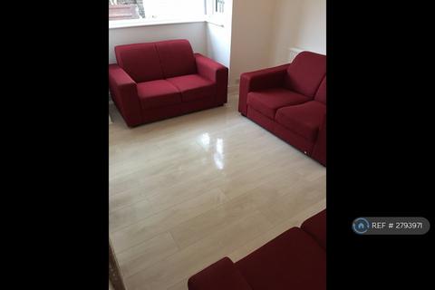 4 bedroom terraced house to rent, Tunnel Avenue, London, SE10